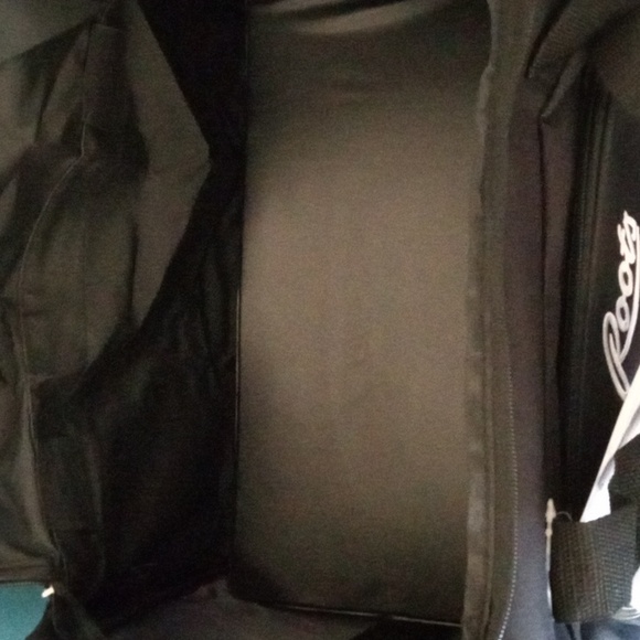 Brand New 32L Black Roots Duffle Bag - Picture 5 of 8